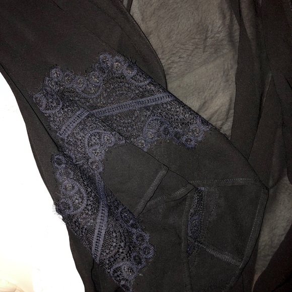 Sheer black robe - Picture 2 of 4